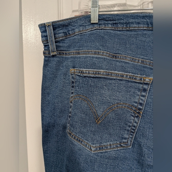 NWT Levi's Ribcage Straight Ankle Denim Jeans in Size 22W - Picture 9 of 15